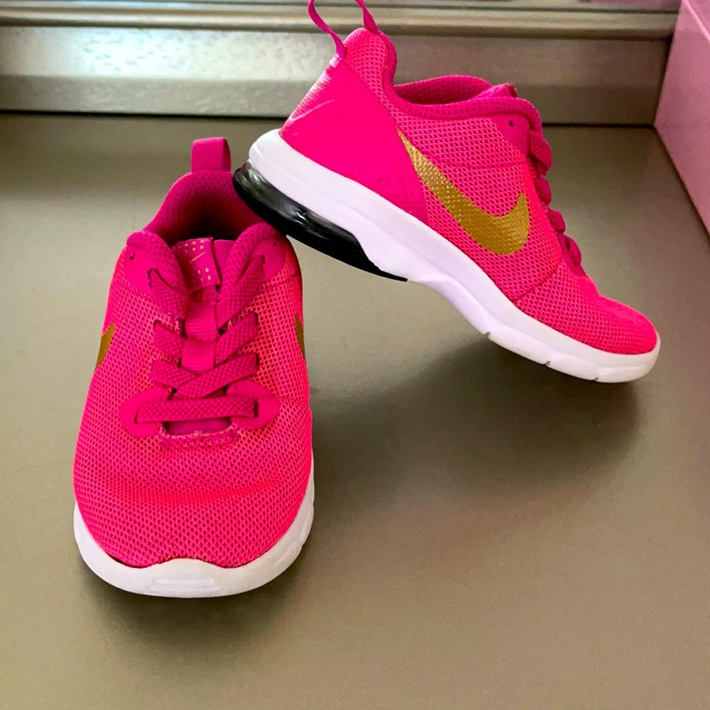 Nike sneakers for girls, size 6C almost New